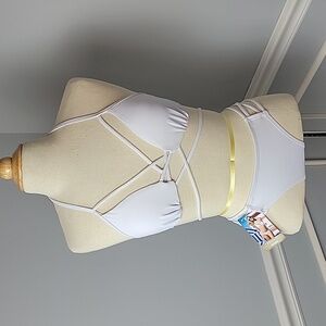 MAPALE‎ NeW White Triangle Halter Criss Cross Cut Out String Bikini Swimsuit M